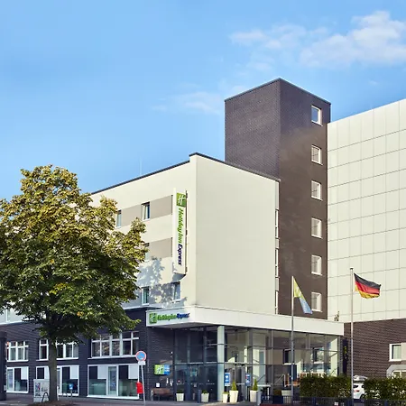 Premier Inn Hamburg City Alster-2
